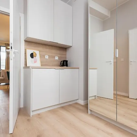 Flatbook - Center Granaria Apartment *