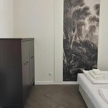 Flatbook - Center Granaria Apartment *