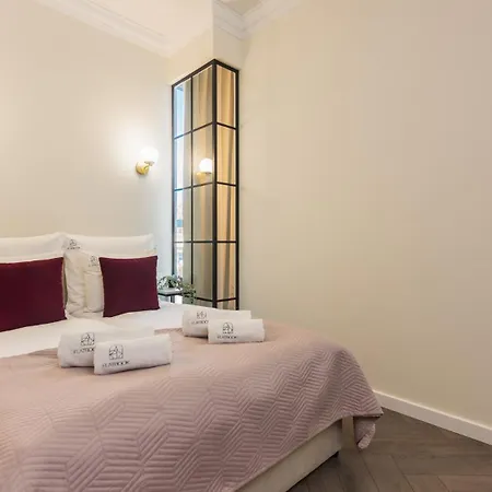 Flatbook - City Center Premium Apartments Granaria